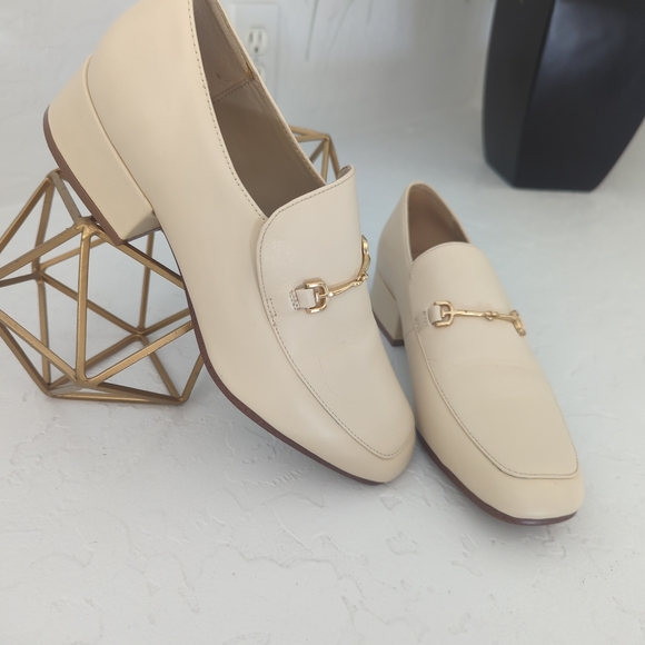 Sam Edelman Cream Loafers with Gold Accent - Picture 2 of 5